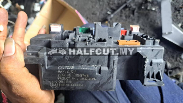 MITSUBISHI LANCER EVO10 FUSE BOX ECU (8637A319)