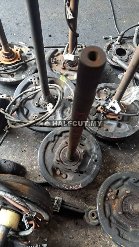 TOYOTA HIACE KDH200  REAR SHAFT LH  NOABS