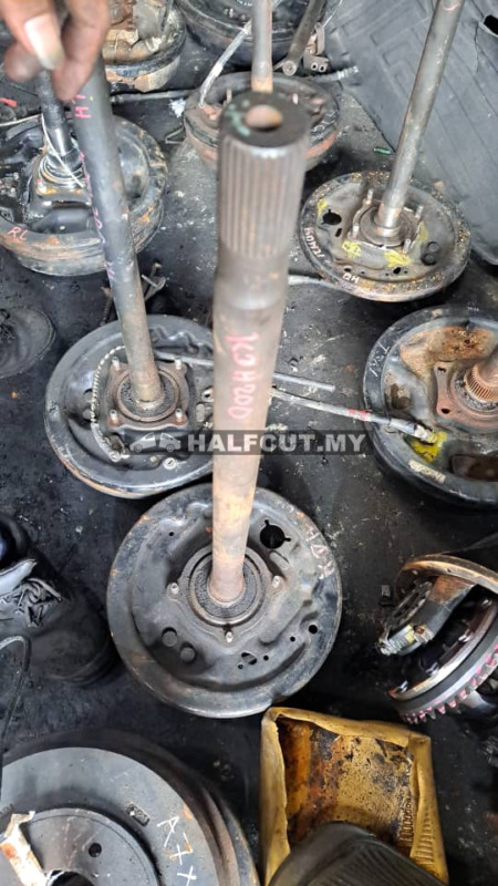 TOYOTA HIACE KDH200  REAR SHAFT LH  NOABS