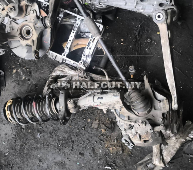 HONDA CRZ FRONT KUNCKLE &AXLE &LOWER RH