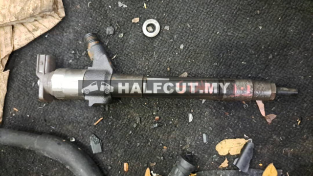 MITSUBISHI TRITON 4N15  INJECTOR NOZZLE