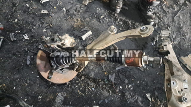 RENAULT CAPTUR FRONT KNUCKLE &DRIVE SHAFT LH