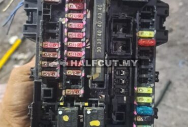 HONDA JAZZ T5A FUSE BOX