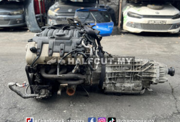 Porsche Panamera M4840 4.8L NA Engine