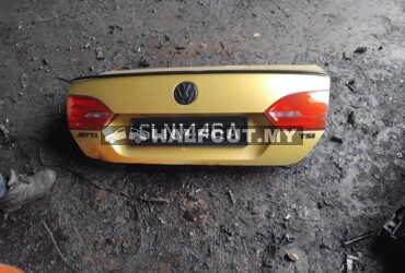 VOLKSWAGEN JETTA REAR BONNET