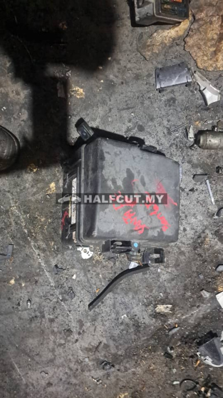 HYUNDAI SANTA FE FUSE BOX WAYA
