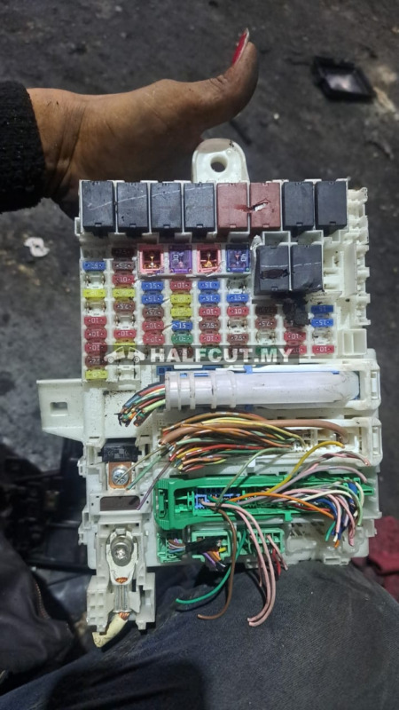 HONDA CITY TMO FUSE BOX ECU (TMO-B111)