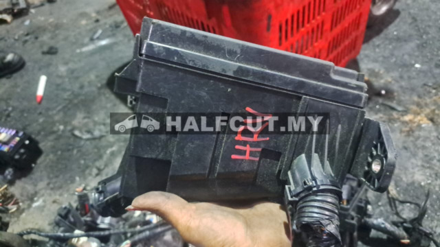 HONDA HRV FUSE BOX WAYA