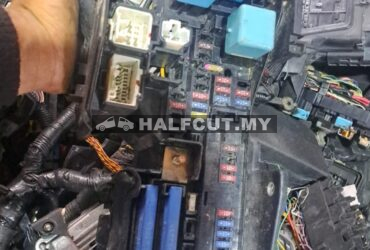 TOYOTA CAMRY ACV40  FUSE BOX WAYA