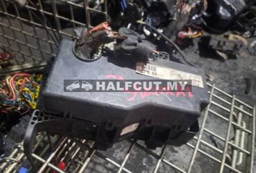 HYNUDAI STAREX A1 FUSE BOX WAYA