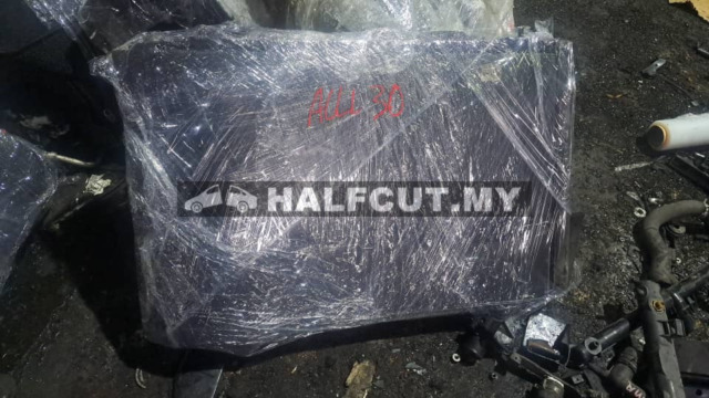 TOYOTA HARRIER ACU30 RADIATOR