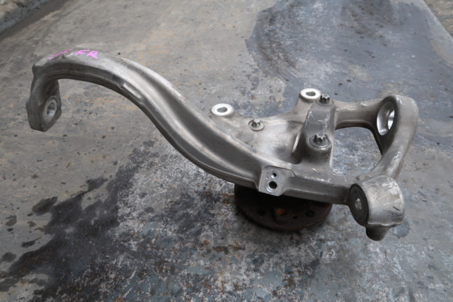 MERCEDES BENZ W205 C CLASS KNUCKLE