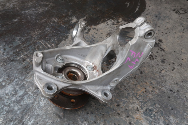 MERCEDES BENZ W247 KNUCKLE