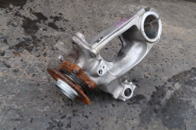 MERCEDES BENZ W247 KNUCKLE