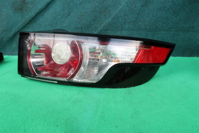 LAND ROVER DISCOVERY TAIL LAMP