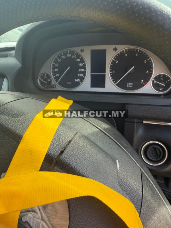 MERCEDES B180 W245 SPARE PARTS