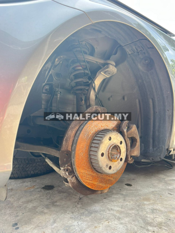 MERCEDES W205 C200 HALF CUT