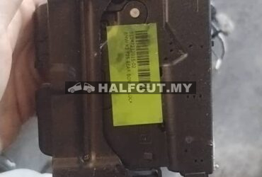 F25 REAR BONNET LOCK