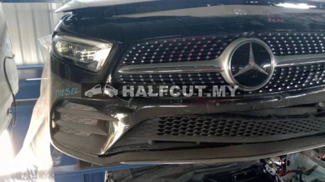 W177 A200 2019 HALF CUT
