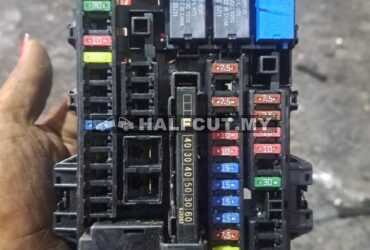 HONDA JAZZ T5A FUSE BOX