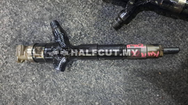 TOYOTA HILUX KUN26 2KD INJECTOR NOZZLE