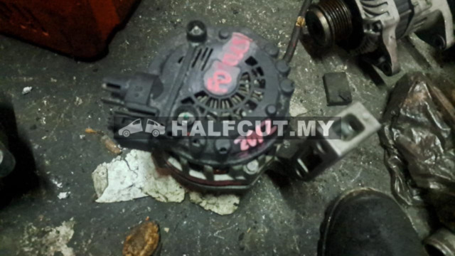 FORD FOCUS 2012 ALTERNATOR