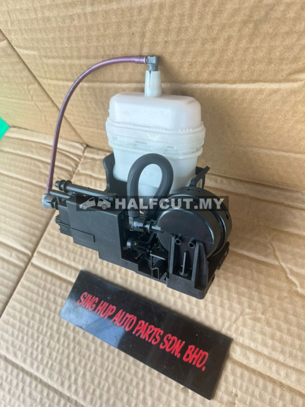 MERCEDES SL230 REAR BOOT LID LOCK