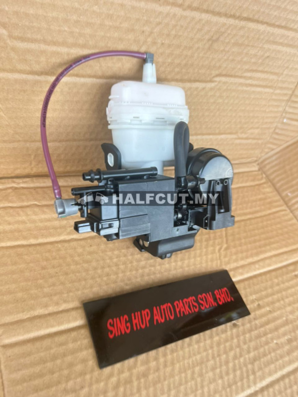 MERCEDES SL230 REAR BOOT LID LOCK