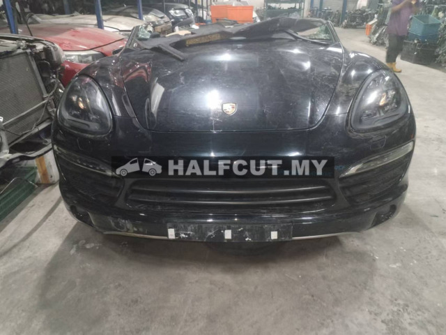PORSCHE CAYENNE 958 4.8 FRONT &REAR HALF CUT