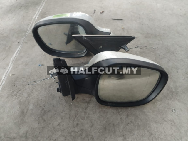 BMW X3 F25 SIDE MIRROR