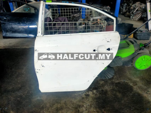 NCP150 DOOR BELAKANG KIRI