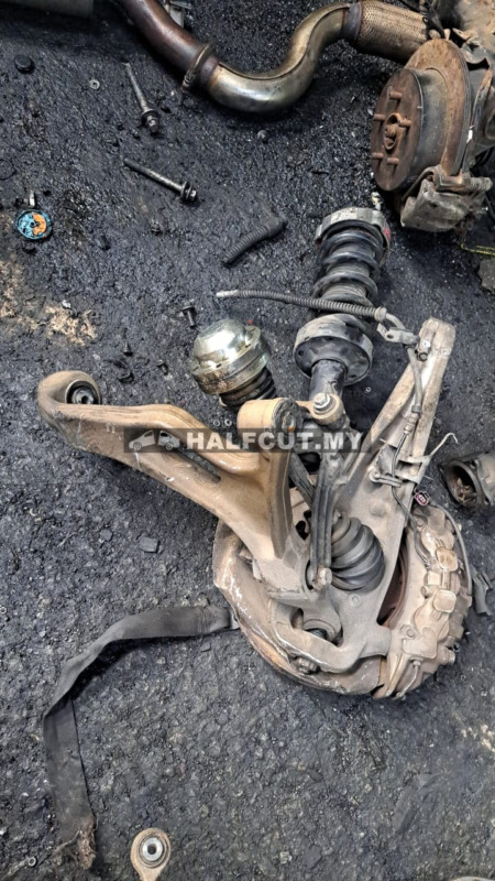 PORSCHE CAYENNE 958 FRONT AXLE F/R ABS NO TB