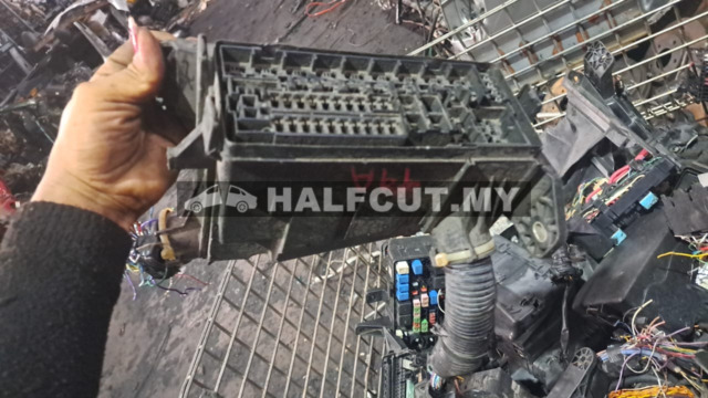 HONDA CITY T9A FUSE BOX WAYA