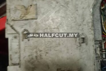 TOYOTA ESTIMA ACR50 2.4 FUSE BOX ECU (82730-28160)