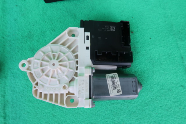 VOLKSWAGEN PASSAT CC FRONT WINDOW MOTOR DRIVER SIDE