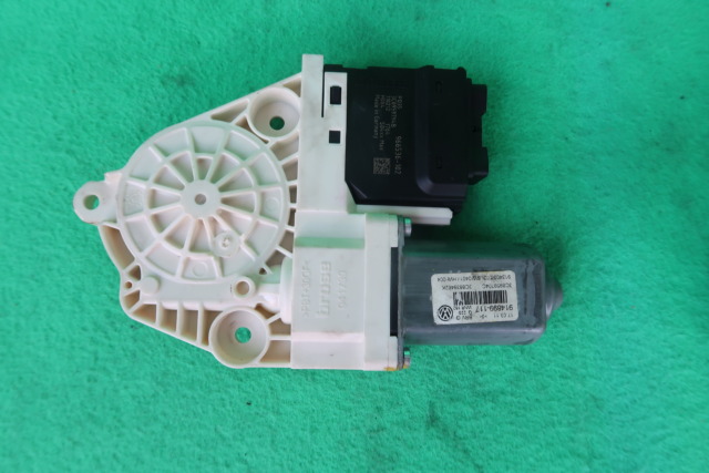 VOLKSWAGEN PASSAT CC FRONT WINDOW MOTOR DRIVER SIDE