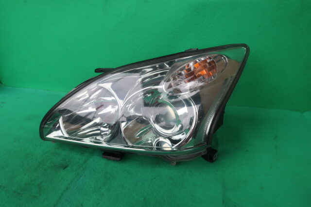 TOYOTA HARRIER 48 35 HEADLAMP LH