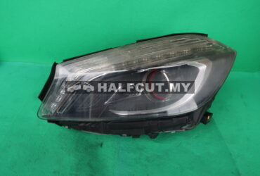 MERCEDES W176 HEADLAMP RED EYE