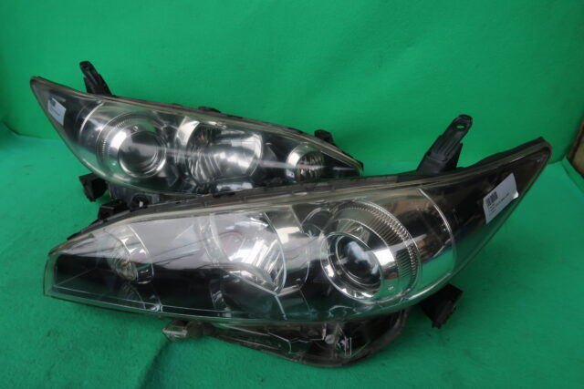 TOYOTA WISH ZGE20 HEADLAMP 68-16