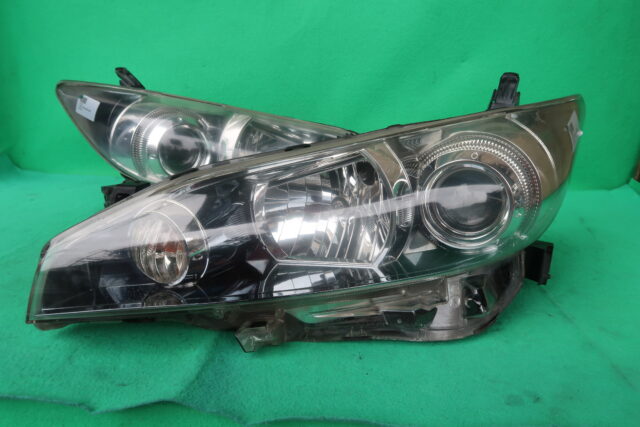 TOYOTA WISH ZGE20 HEADLAMP 68-16