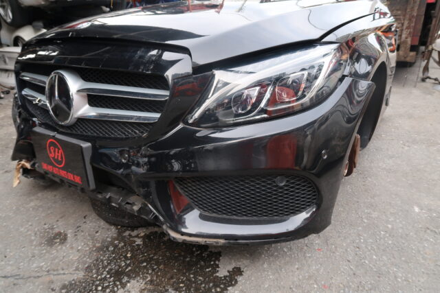MERCEDES W205 C-CLASS HALF CUT