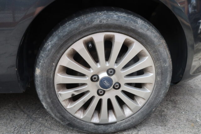 FORD FIESTA 1.6 SEDAN SPARE PART
