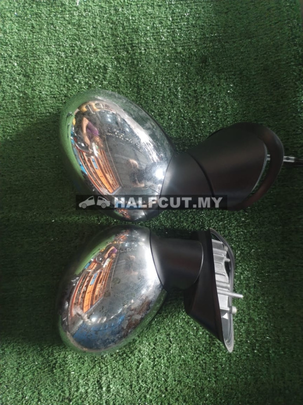 R60 SIDE MIRROR