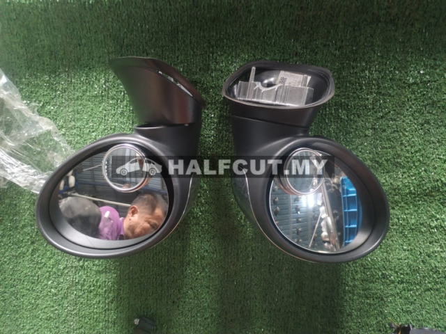 R60 SIDE MIRROR