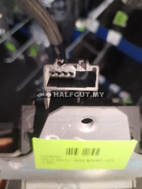 31276700 S40 P11 BONNET LOCK