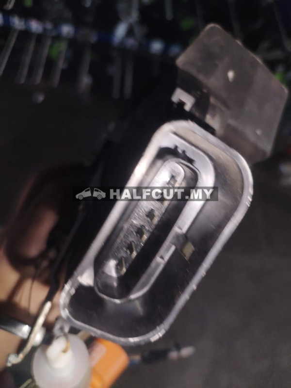 ALTIS ZRE122 DOOR LOCK