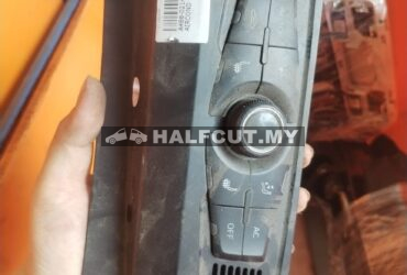 8T2 820 043 L A4B8 AIRCOND SWITCH