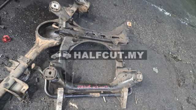 PORSCHE CAYENNE 958 FRONT CROSSMEMBER