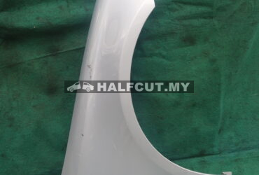 MERCEDES W213 FENDER RH