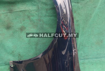 MERCEDES W205 FENDER LH
